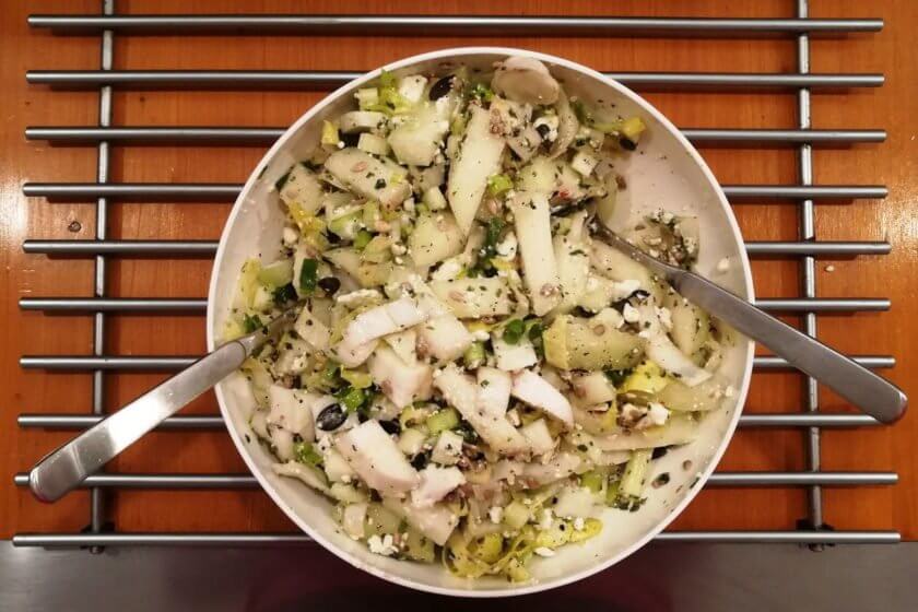 Chicorée-Fenchel-Sellerie-Salat mit Feta &amp; Honigmelone