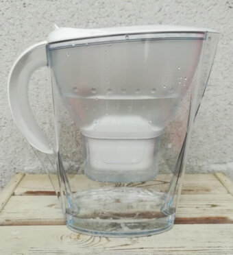 Wasser marsch! BRITA Tischwasserfilter Marella mit Wasser